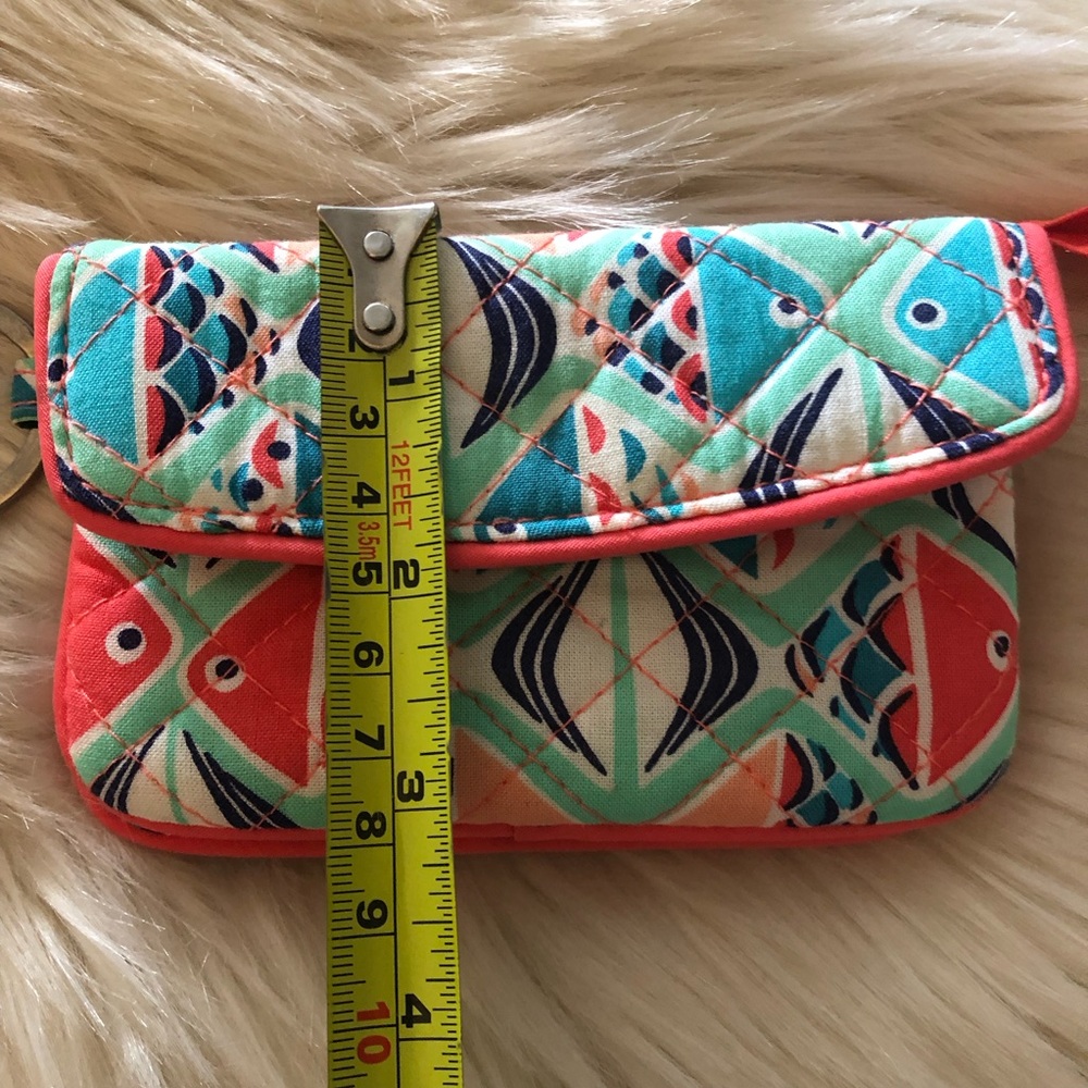 Colorful Quilted card wallet Vera Bradley fish pattern - Picture 9 of 9